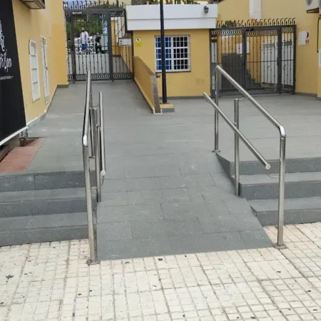 Tenerife Sur Cristianos,parking,air,wifi * Playa de las Americas (Tenerife)