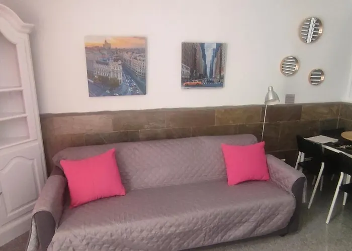 Tenerife Sur Cristianos,parking,air,wifi * Playa de las Americas (Tenerife)