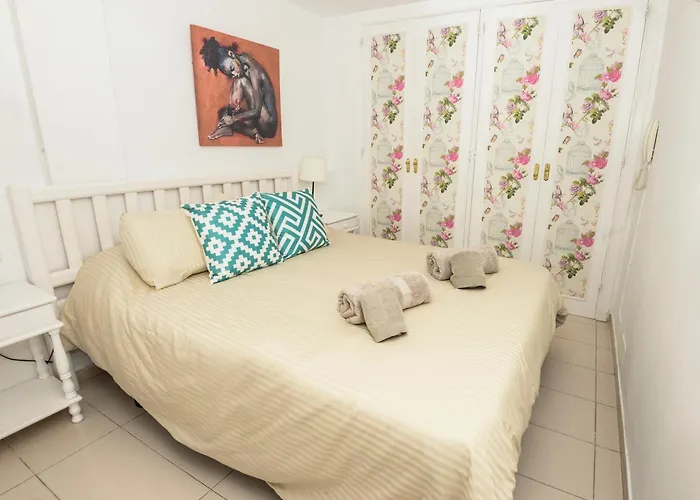 Tenerife Sur Cristianos,parking,air,wifi Playa de las Americas (Tenerife)