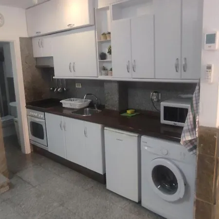 Апартаменти Tenerife Sur Cristianos,parking,air,wifi *