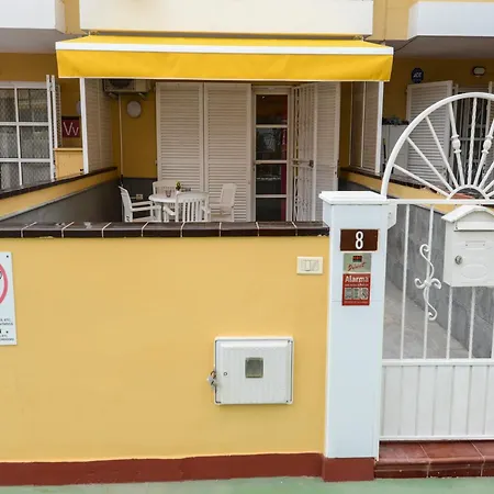 Апартаменти Tenerife Sur Cristianos,parking,air,wifi *